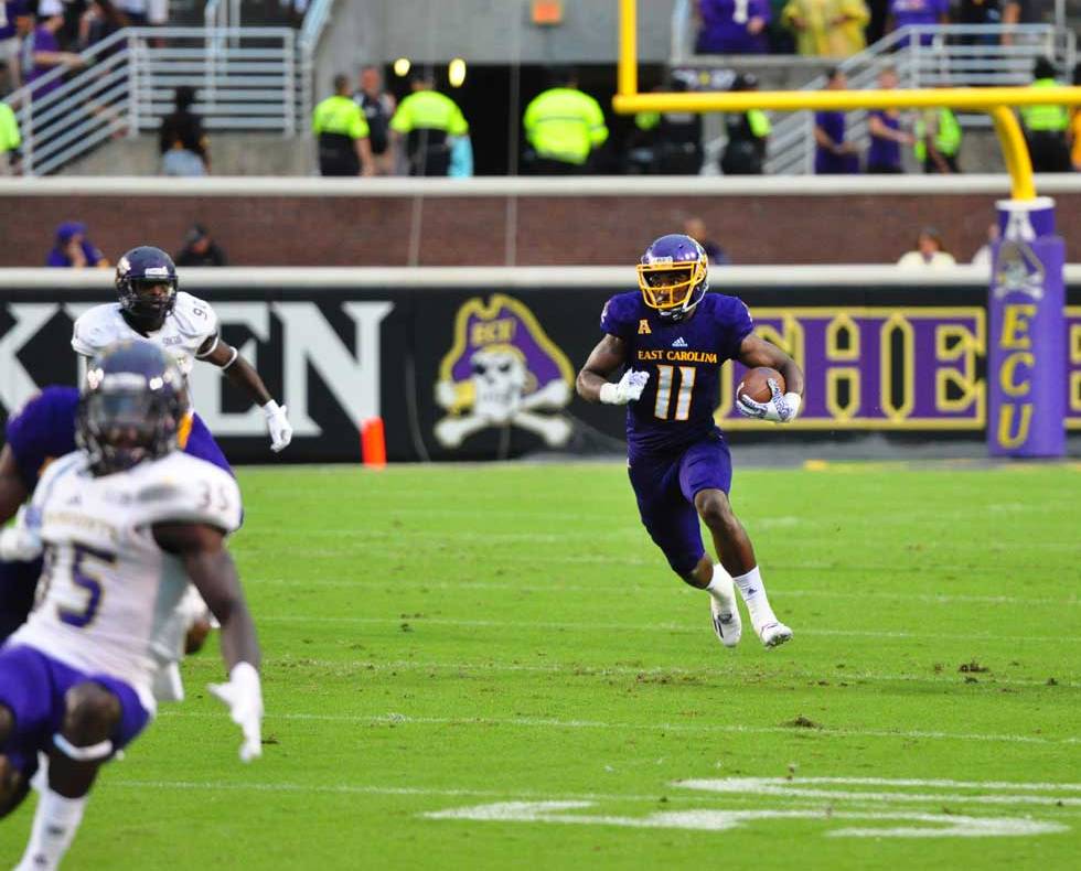james-summers-runs-in-open-space-against-the-catamounts_-the-versatile-talent-rushed-for-95-yards-on-10-carries_090316_980x790
