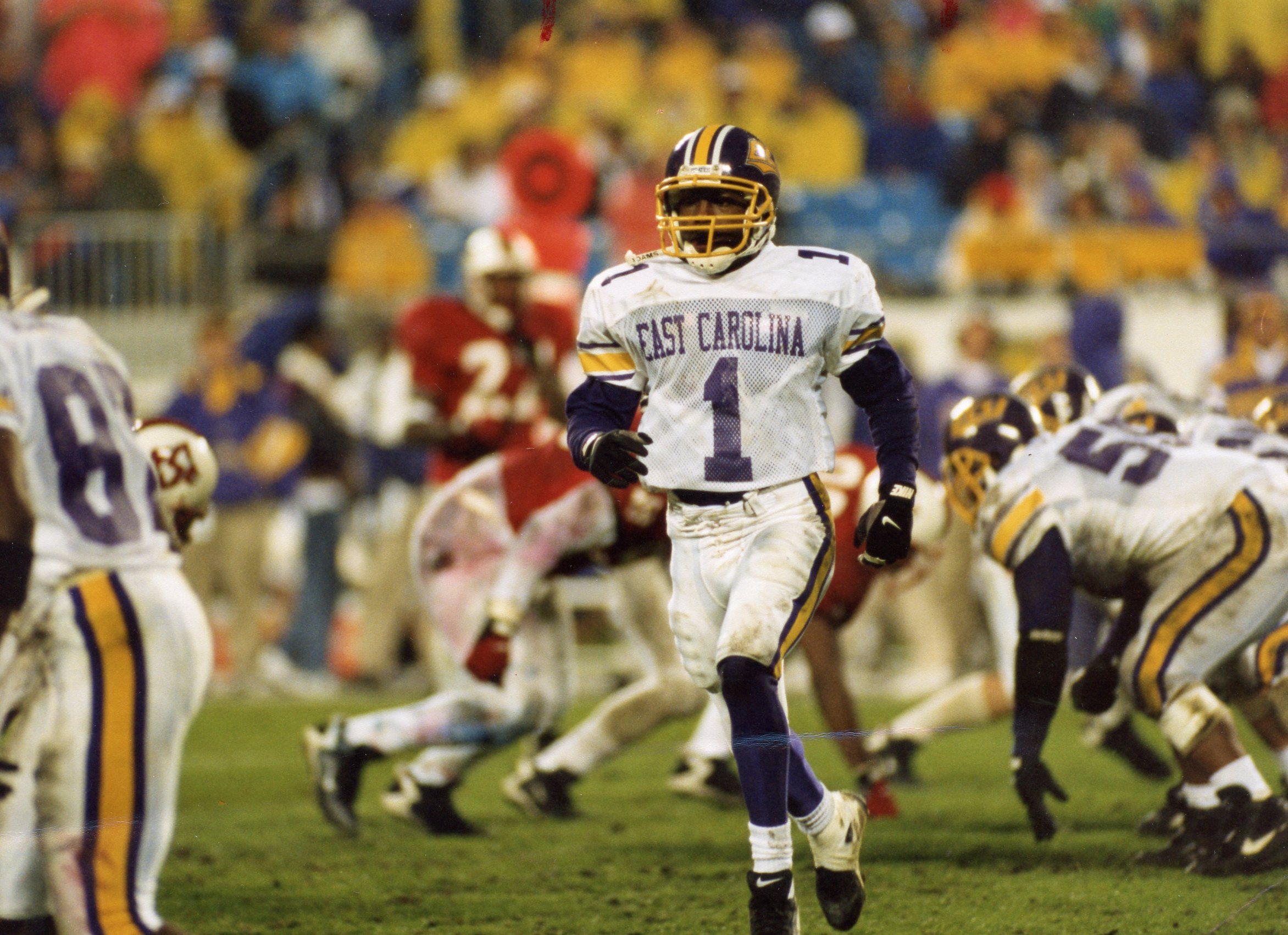 jason-nichols-ecu-football-1994-97-photo-ecu-media-relations